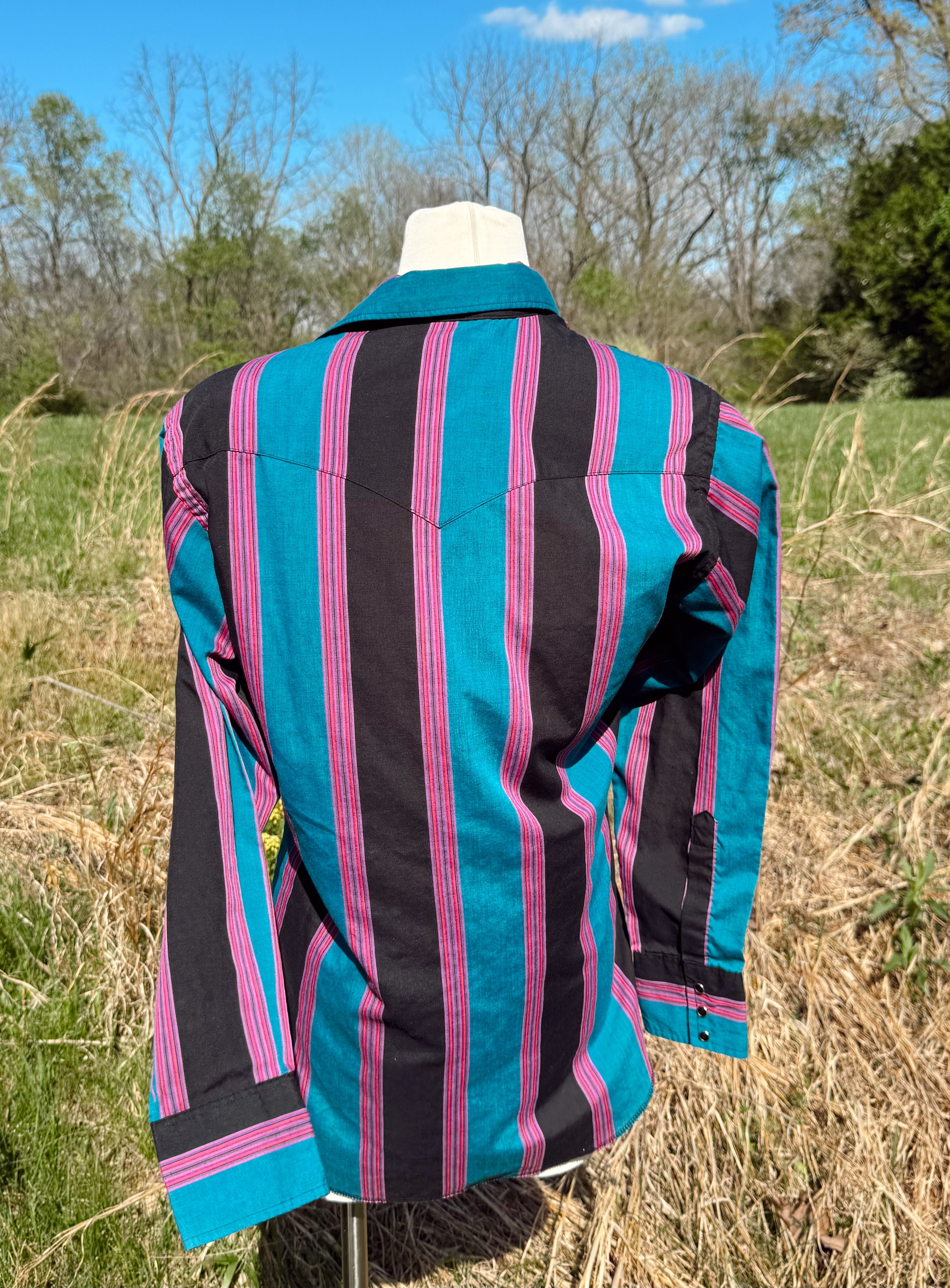 Vintage 90s Wrangler Turquoise & Black Striped Pearl Snap