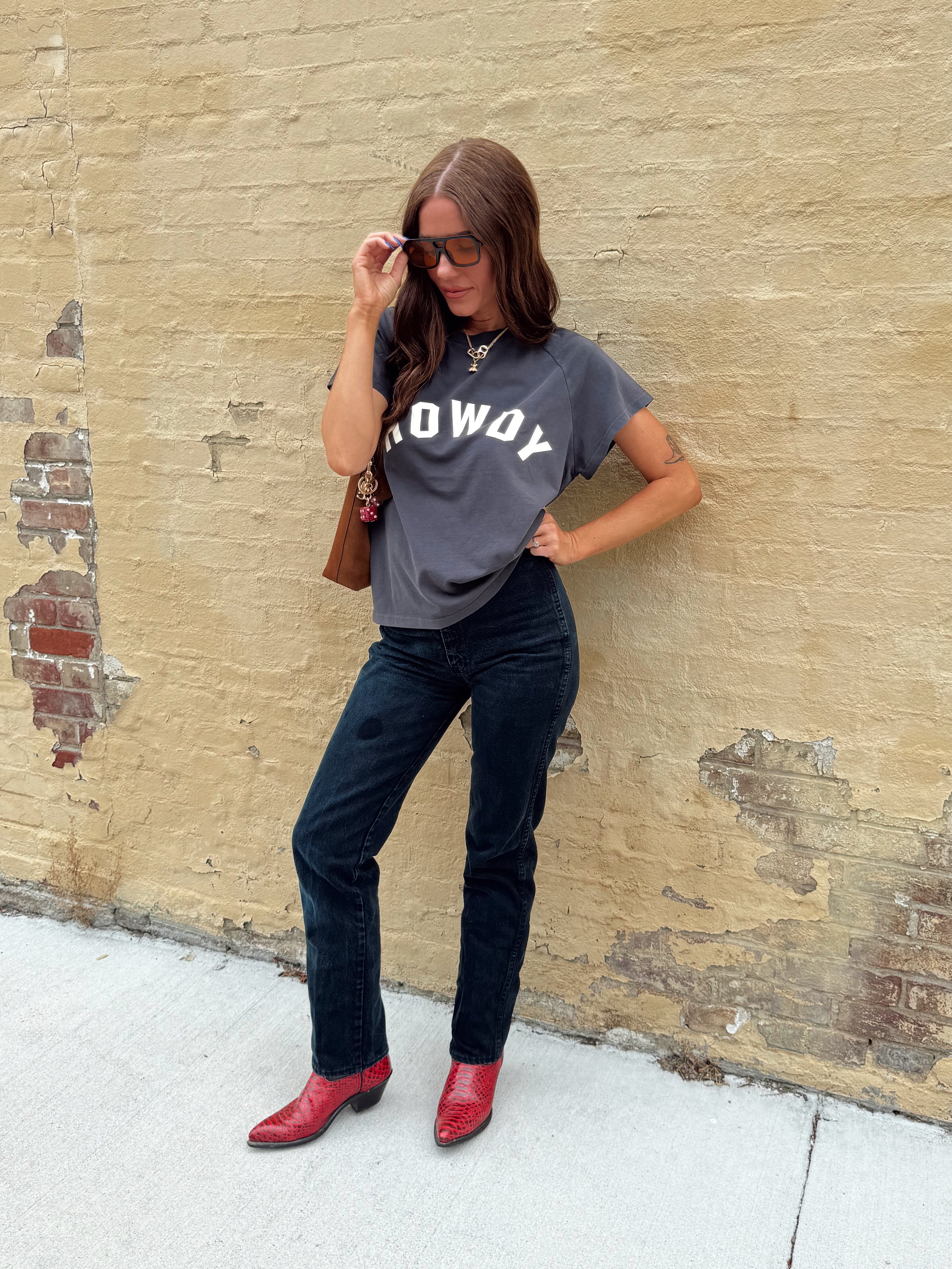 Howdy Retro Tee