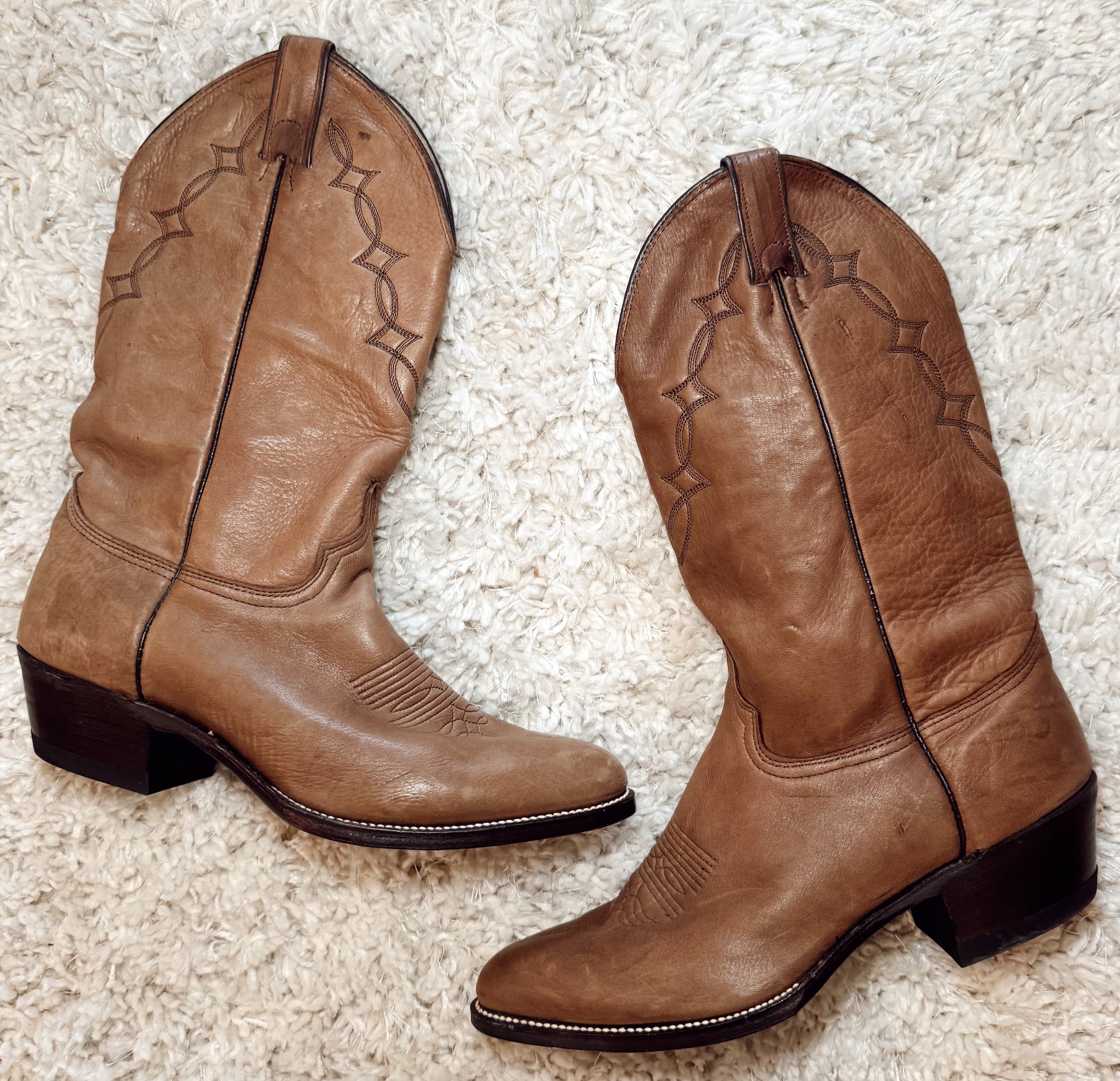 Vintage 90s Tan Leather Cowboy Boots