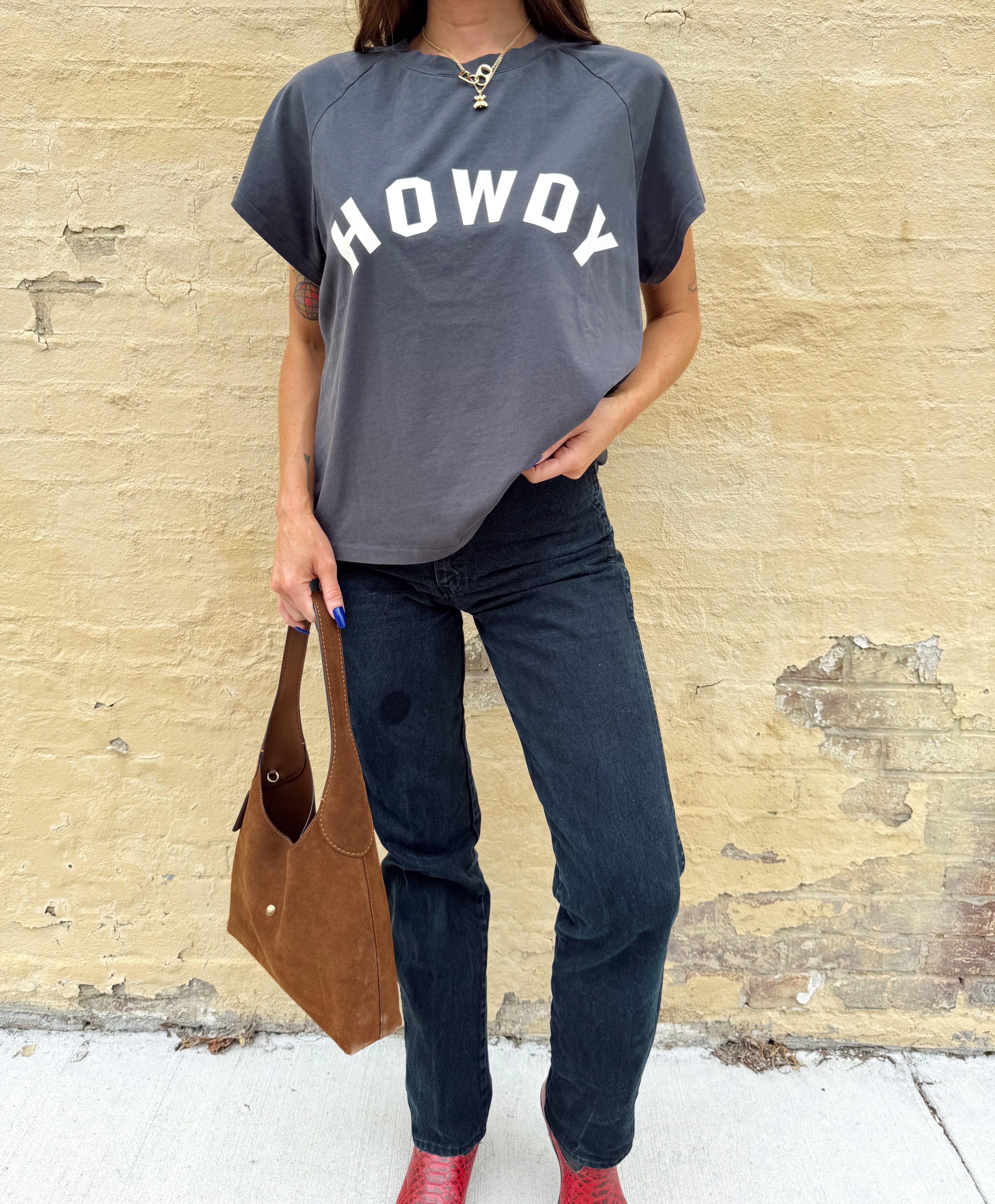 Howdy Retro Tee