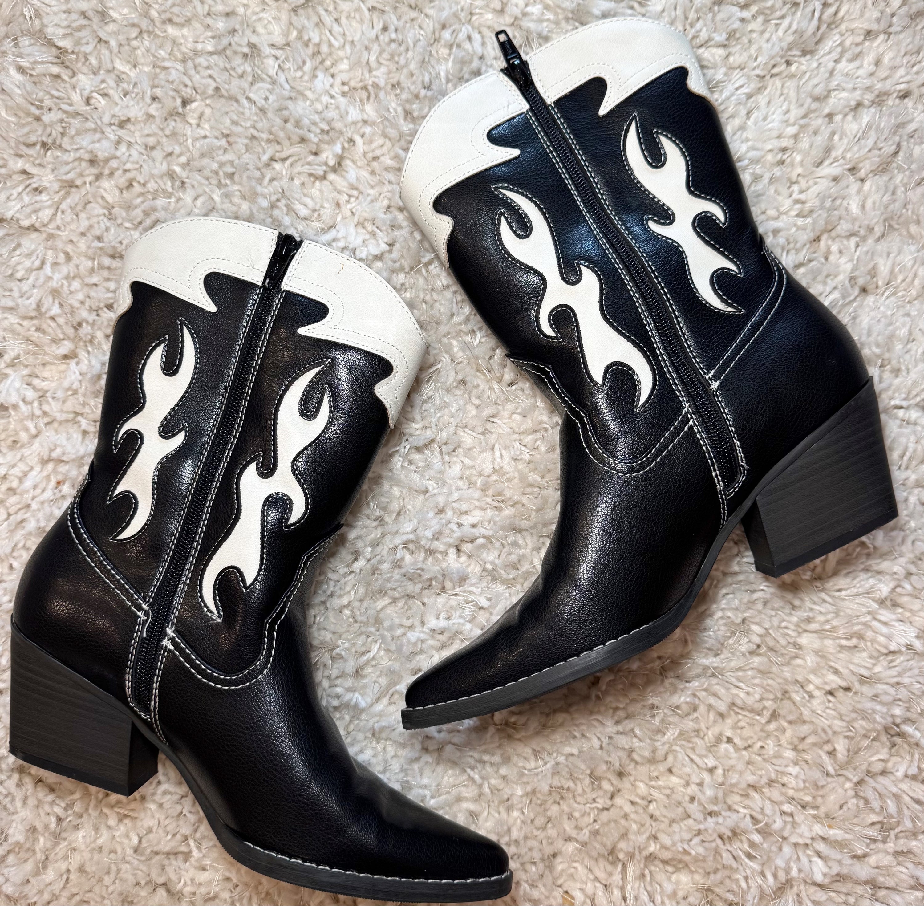 Black & White Western Flame Inlay Bootie